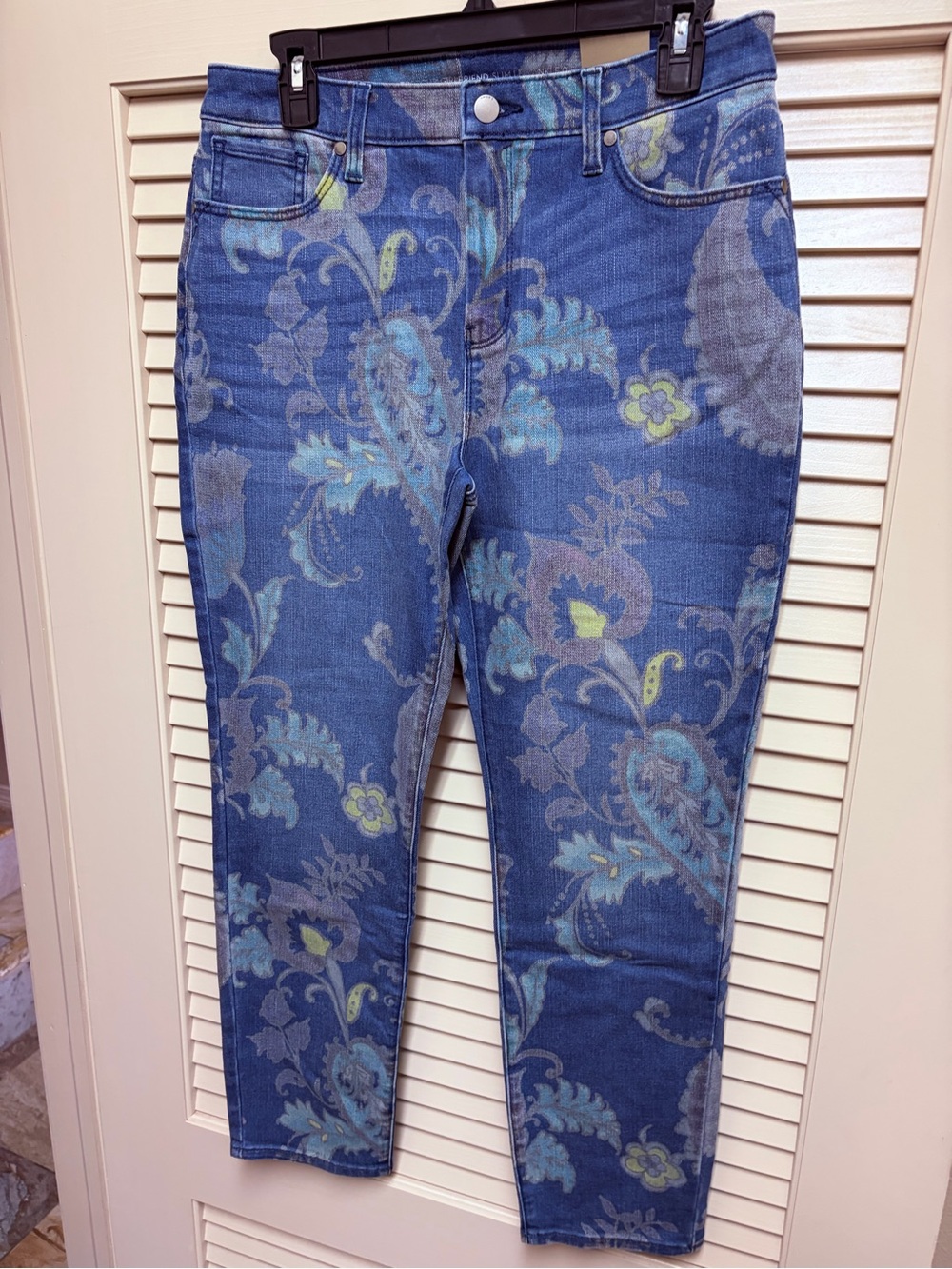 Chico's Floral Paisley Jeans Womens 0.5 (6) Girlfriend Slim Ankle Stretch NWT - Picture 3 of 16